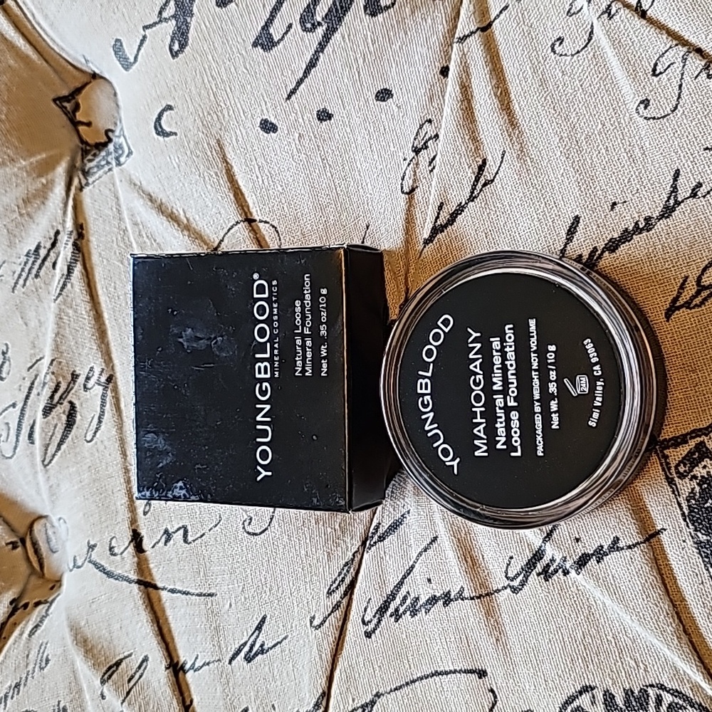 Youngblood loose mineral foundation